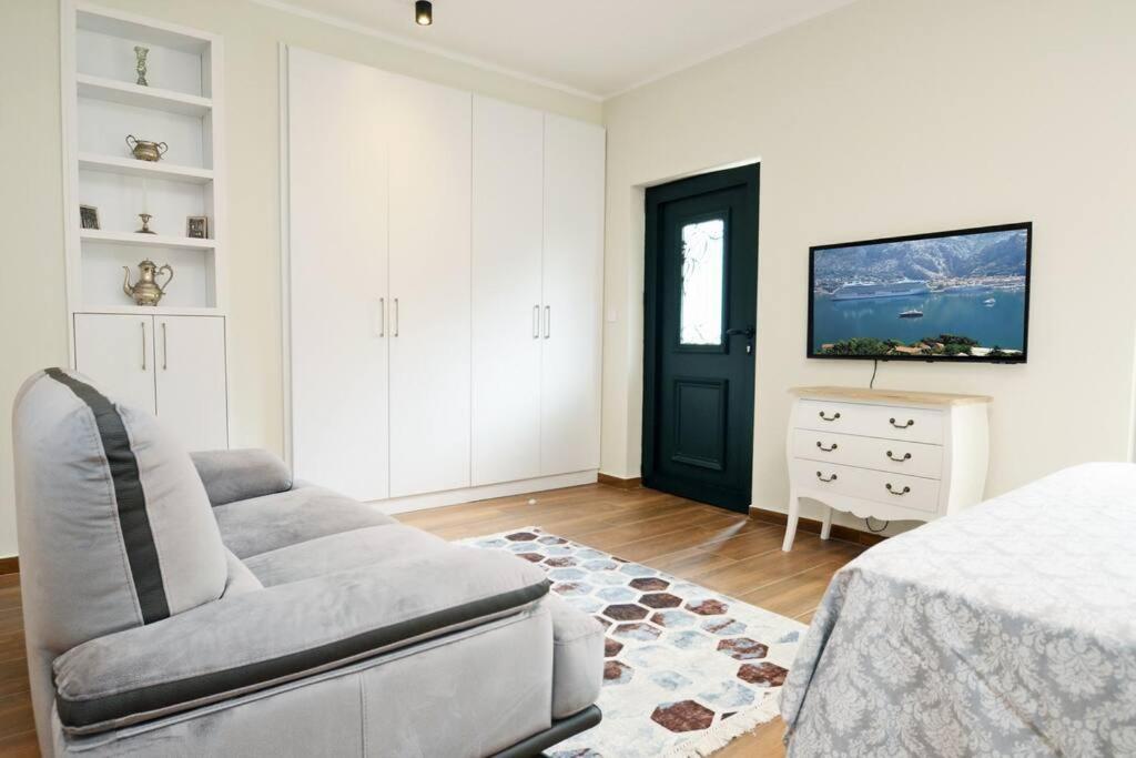 Apartament Urban Escape For Two In Kotor Zewnętrze zdjęcie