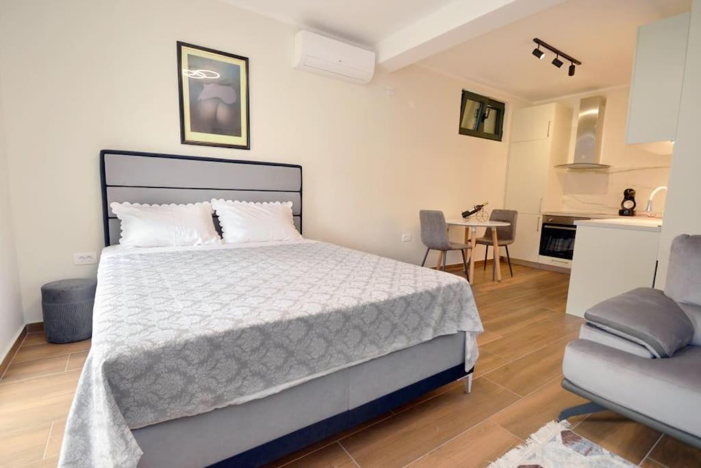 Apartament Urban Escape For Two In Kotor Zewnętrze zdjęcie