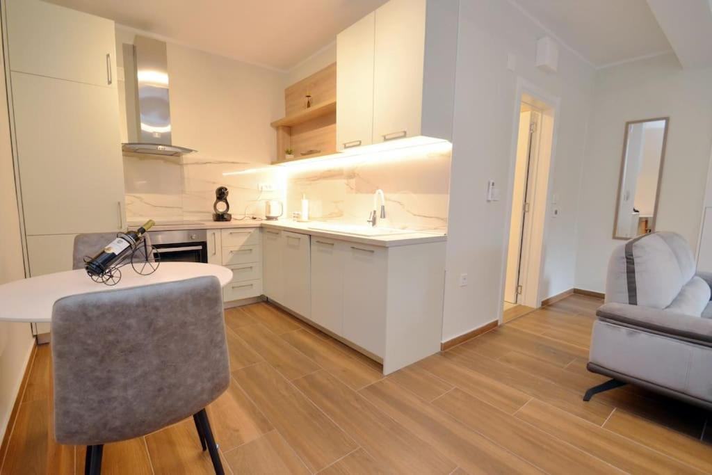 Apartament Urban Escape For Two In Kotor Zewnętrze zdjęcie